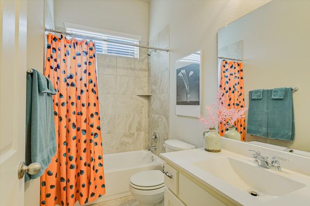 921 Isaias DR, Leander, TX 78641