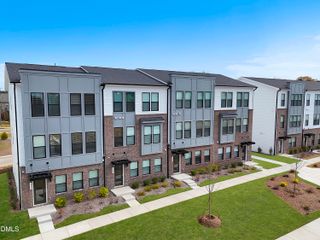527 Hedrick Rdg Road, Cary, NC 27519