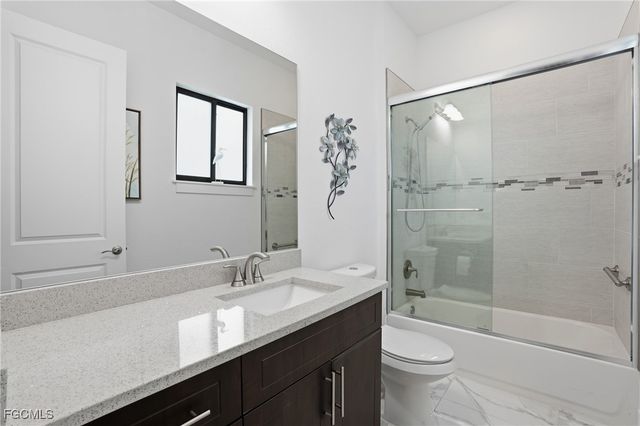 1217 SW 15th TER, Cape Coral, FL 33991