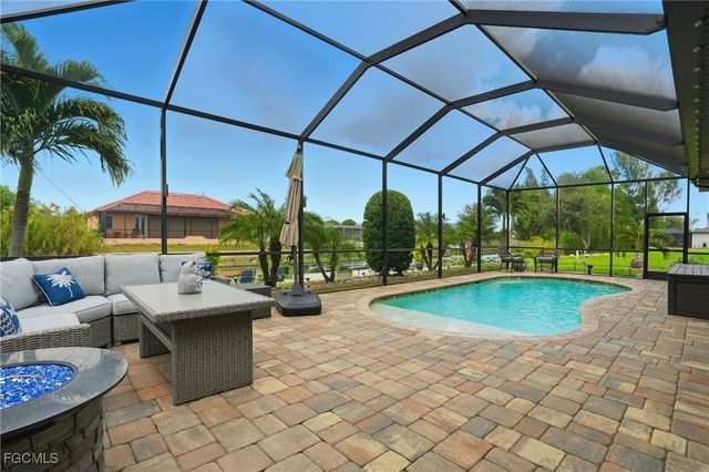 1217 SW 15th TER, Cape Coral, FL 33991
