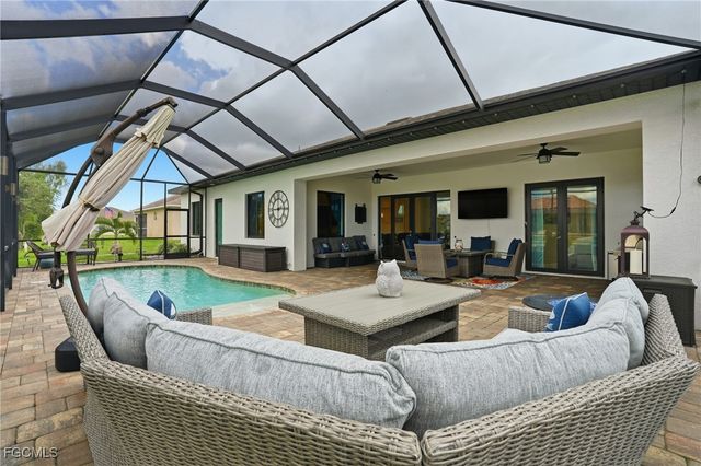 1217 SW 15th TER, Cape Coral, FL 33991