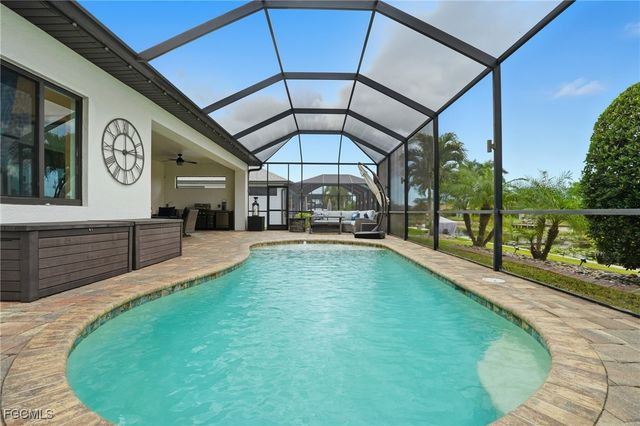 1217 SW 15th TER, Cape Coral, FL 33991