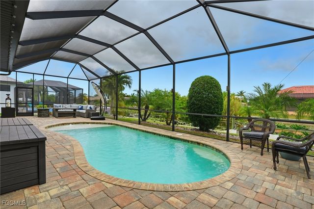 1217 SW 15th TER, Cape Coral, FL 33991