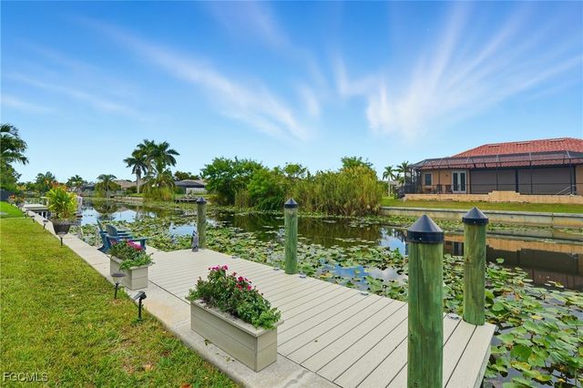 1217 SW 15th TER, Cape Coral, FL 33991