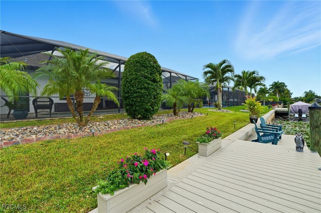 1217 SW 15th TER, Cape Coral, FL 33991