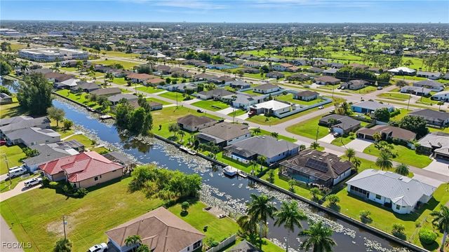 1217 SW 15th TER, Cape Coral, FL 33991