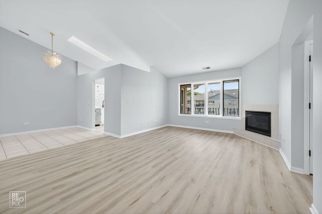 6680 183rd Street 3A, Tinley Park, IL 60477