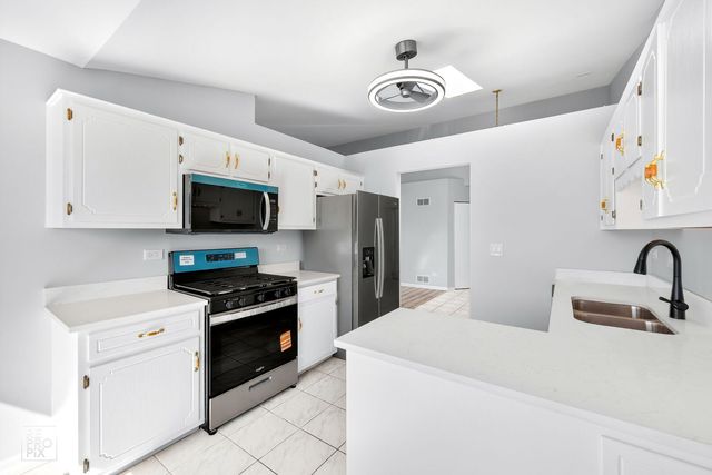 6680 183rd Street 3A, Tinley Park, IL 60477