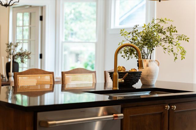 233 Morris Avenue SE, Grand Rapids, MI 49503