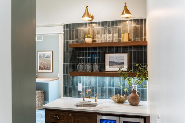 233 Morris Avenue SE, Grand Rapids, MI 49503