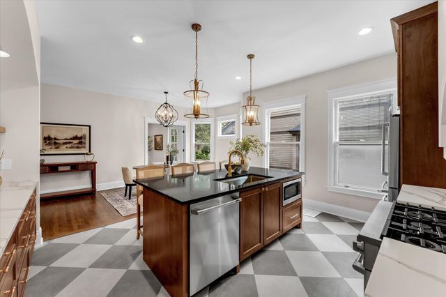 233 Morris Avenue SE, Grand Rapids, MI 49503