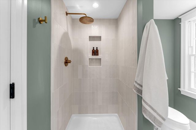 233 Morris Avenue SE, Grand Rapids, MI 49503