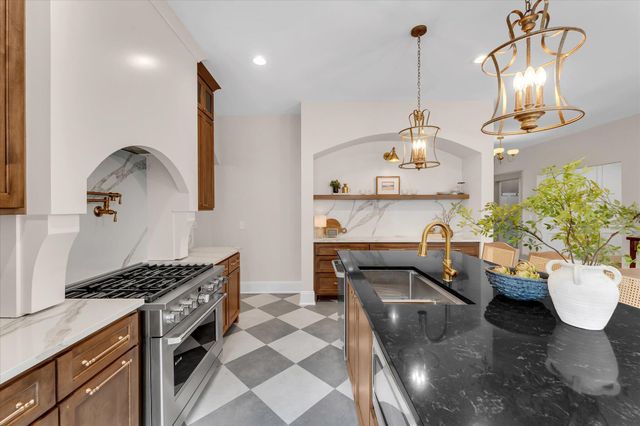 233 Morris Avenue SE, Grand Rapids, MI 49503