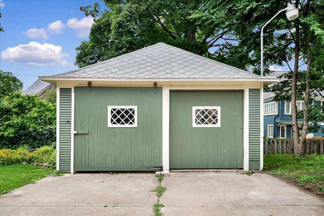 233 Morris Avenue SE, Grand Rapids, MI 49503