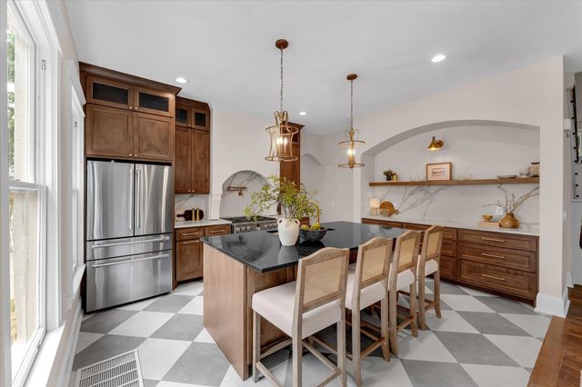 233 Morris Avenue SE, Grand Rapids, MI 49503