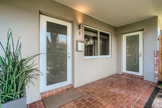 2602 NE 10th Terrace B, Wilton Manors, FL 33334