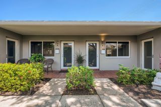 2602 NE 10th Terrace B, Wilton Manors, FL 33334
