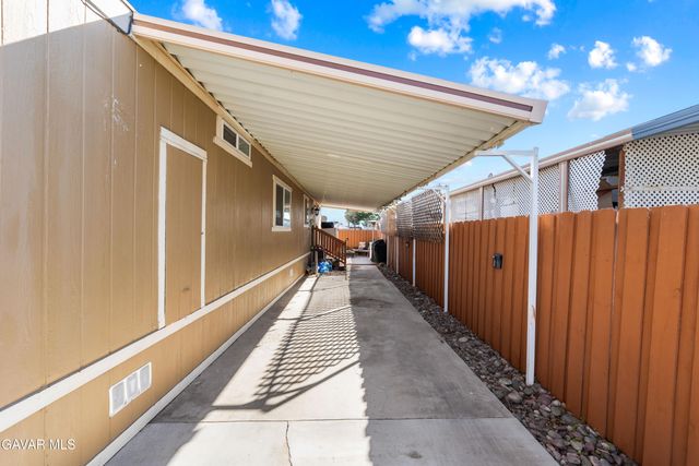 3300 W 15th Street Spc 153, Rosamond, CA 93560