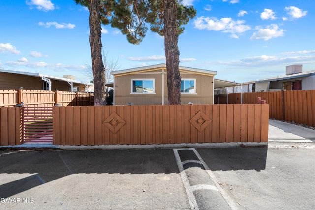 3300 W 15th Street Spc 153, Rosamond, CA 93560