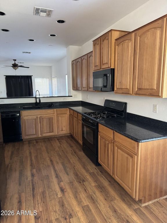 19746 N Pepka Court, Maricopa, AZ 85138 — photo 2