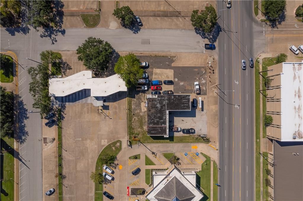 209 South Texas Avenue, Bryan, TX 77803 — photo 3
