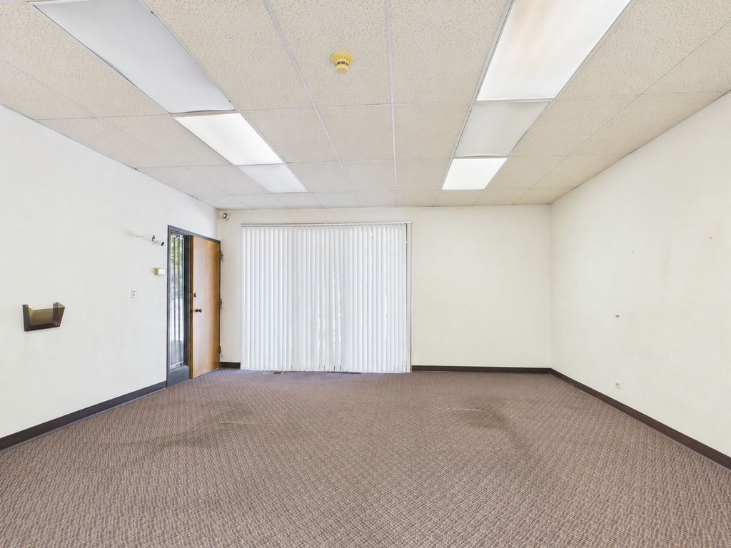 501 W Ogden Avenue 3, Hinsdale, IL 60521 — photo 5