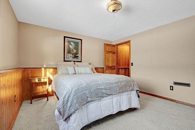 37728 Hawthorne Avenue, North Branch, MN 55056