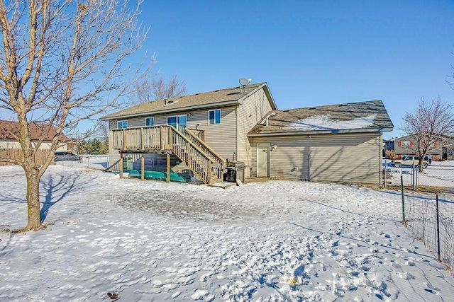 37728 Hawthorne Avenue, North Branch, MN 55056