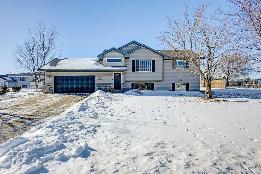 37728 Hawthorne Avenue, North Branch, MN 55056
