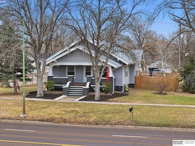 1932 N Lincoln Avenue, York, NE 68467