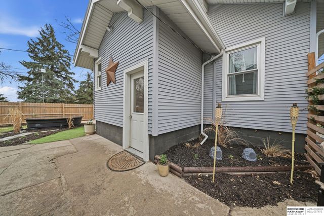 1932 N Lincoln Avenue, York, NE 68467