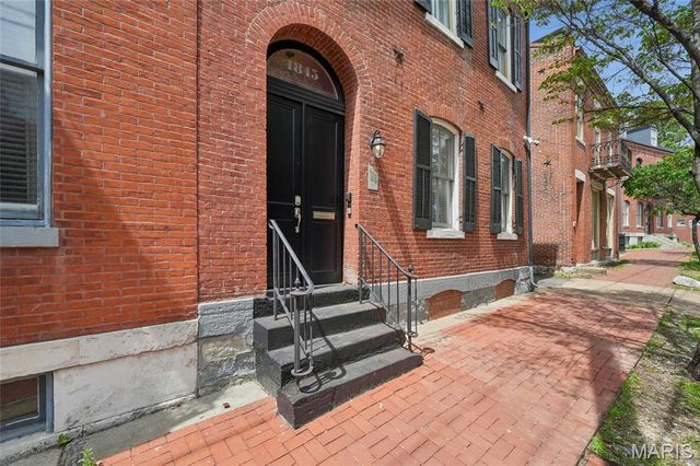 1845 S 9th Street, St Louis, MO 63104