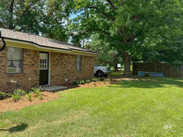 2274 Foshee Road, Brewton, AL 36426