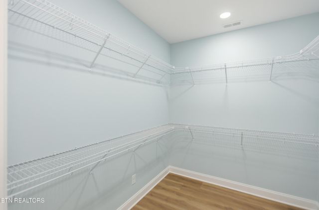 5613 Stoneleigh Rd, Knoxville, TN 37912