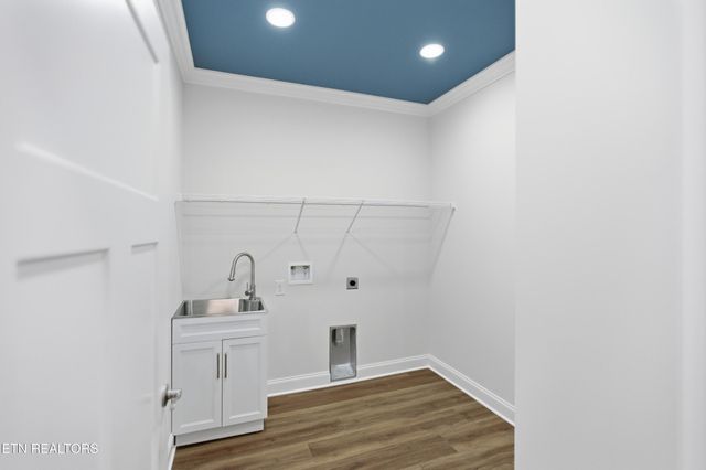 5613 Stoneleigh Rd, Knoxville, TN 37912