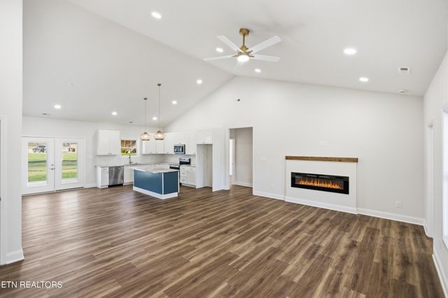 5613 Stoneleigh Rd, Knoxville, TN 37912