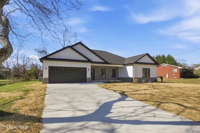 5613 Stoneleigh Rd, Knoxville, TN 37912