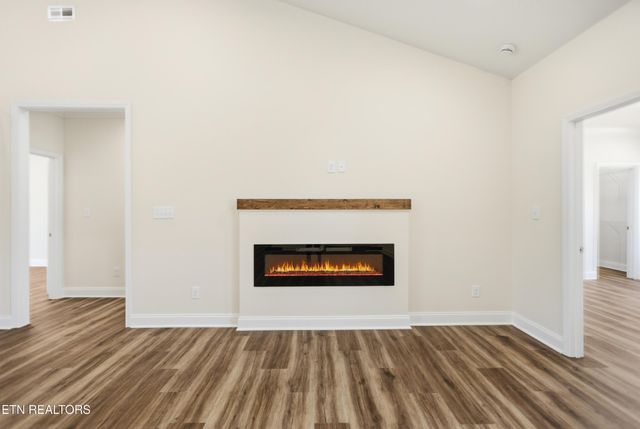 5613 Stoneleigh Rd, Knoxville, TN 37912