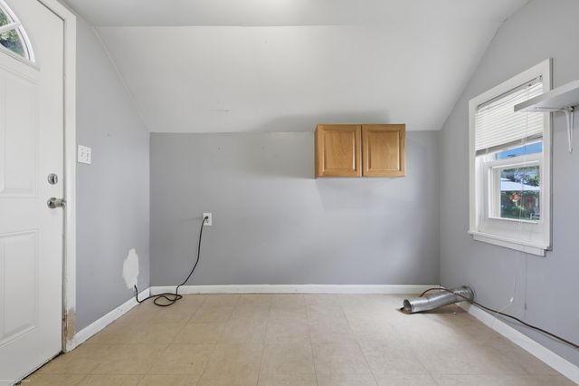 57 N Johnson Street, Pontiac, MI 48341