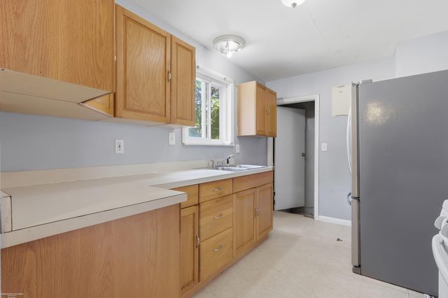 57 N Johnson Street, Pontiac, MI 48341