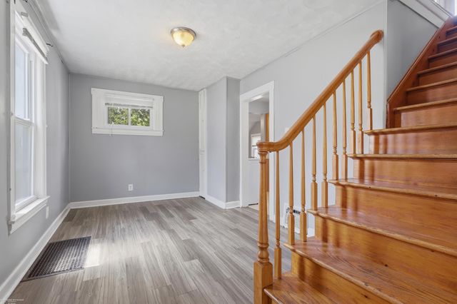 57 N Johnson Street, Pontiac, MI 48341