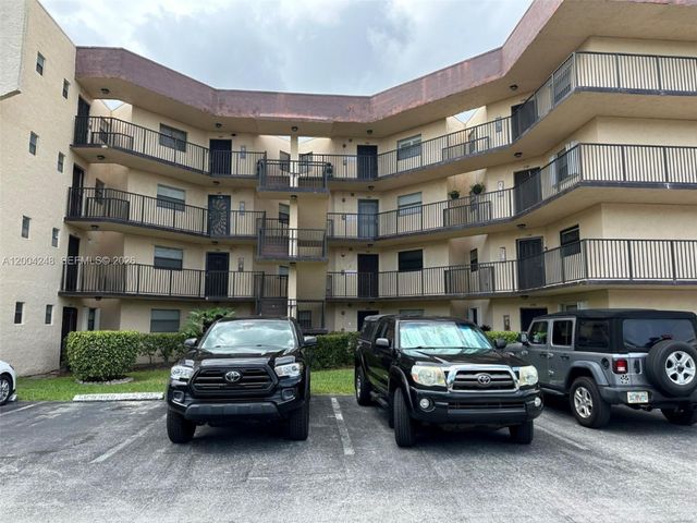 6555 W Broward Boulevard 111, Plantation, FL 33317