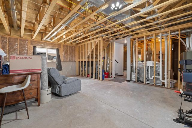 196 DORCHESTER AVE, Box Elder, SD 57719