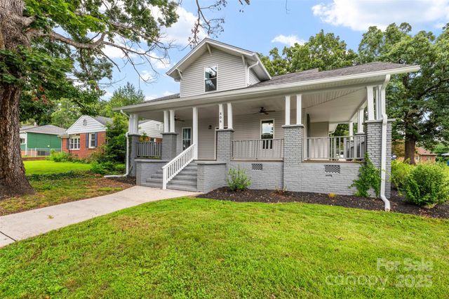 806 4th Street Drive NW, Hickory, NC 28601