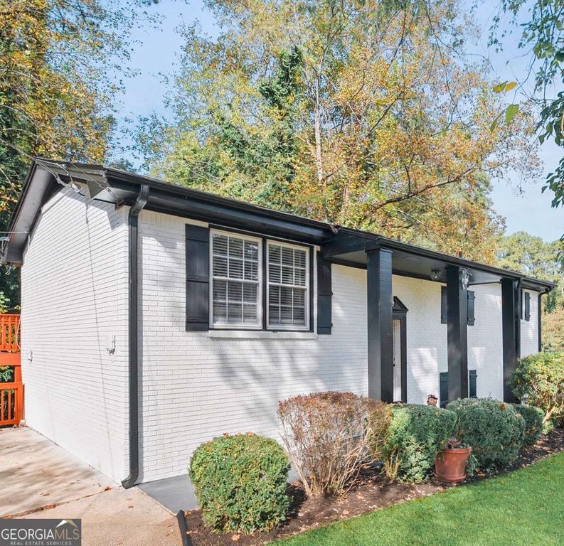 1969 Valley Ridge Drive SW, Atlanta, GA 30331