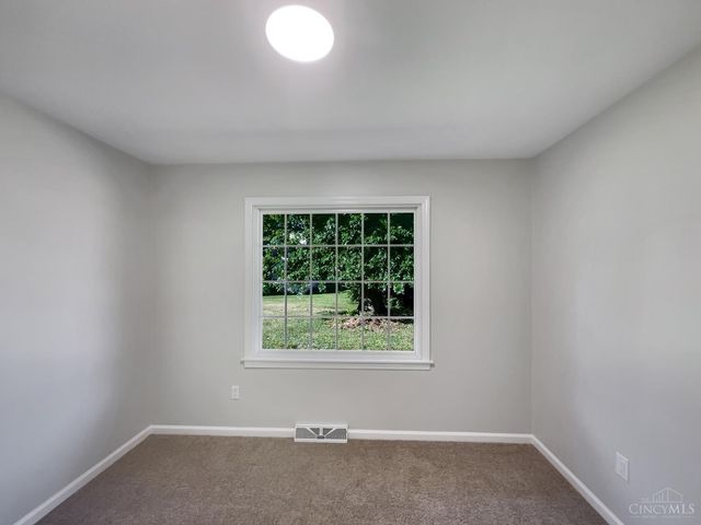 591 Fox Run Place, Monroe, OH 45050