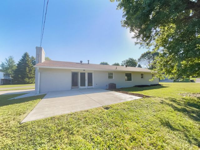 591 Fox Run Place, Monroe, OH 45050