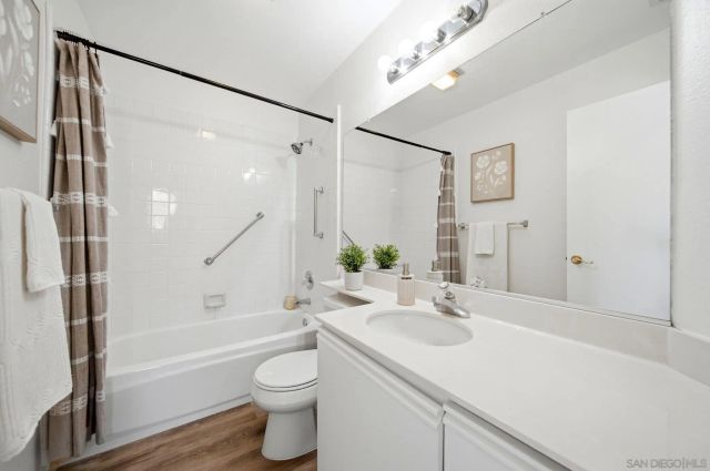 9525 Questa Pointe, San Diego, CA 92126