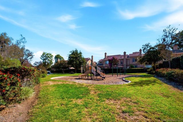 9525 Questa Pointe, San Diego, CA 92126
