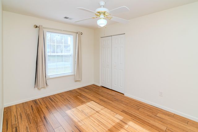 817 Hidden Stream Drive, Lexington, KY 40511